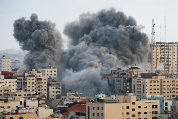 Gaza Conflict Escalates: Israel and Hamas Engage in Intense Clashes Amid International Calls for Ceasefire