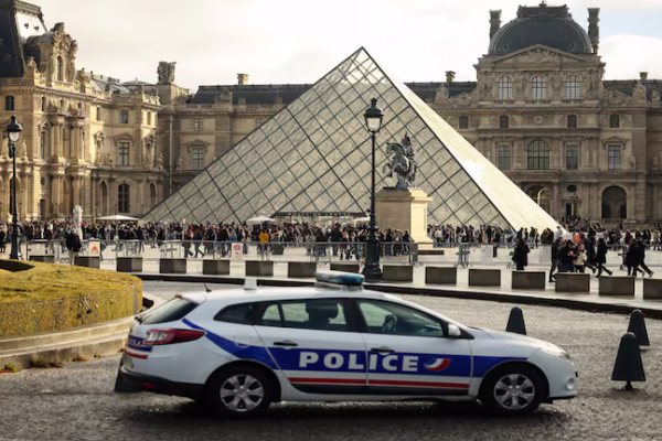 Two Arrested in €88 Million Louvre Jewel Heist as Paris Authorities Tighten Security