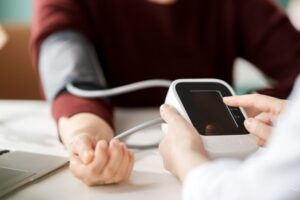 New Study Reveals Gaps in Smartwatchs Ability to Detect Undiagnosed High Blood Pressure