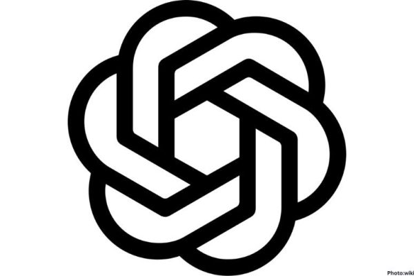 Feature and Cover Chatbots from ChatGPT and Claude Offer Health Advice AP News (1)