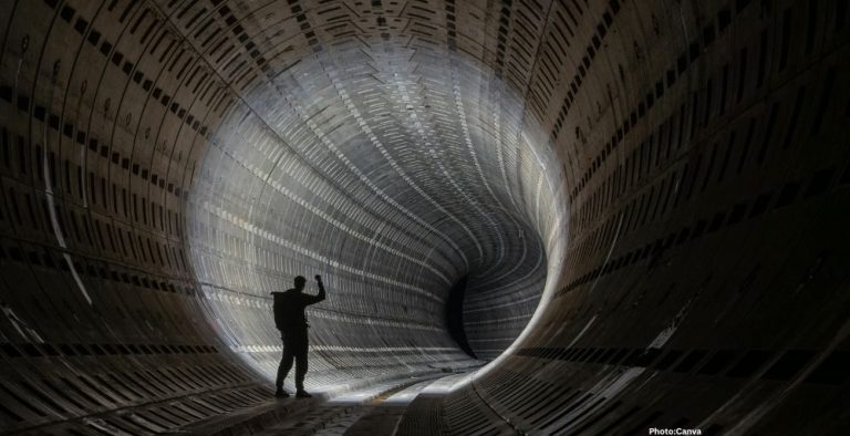 Feature and Cover Exploring the Unconscious Depths of Vision and Consciousness