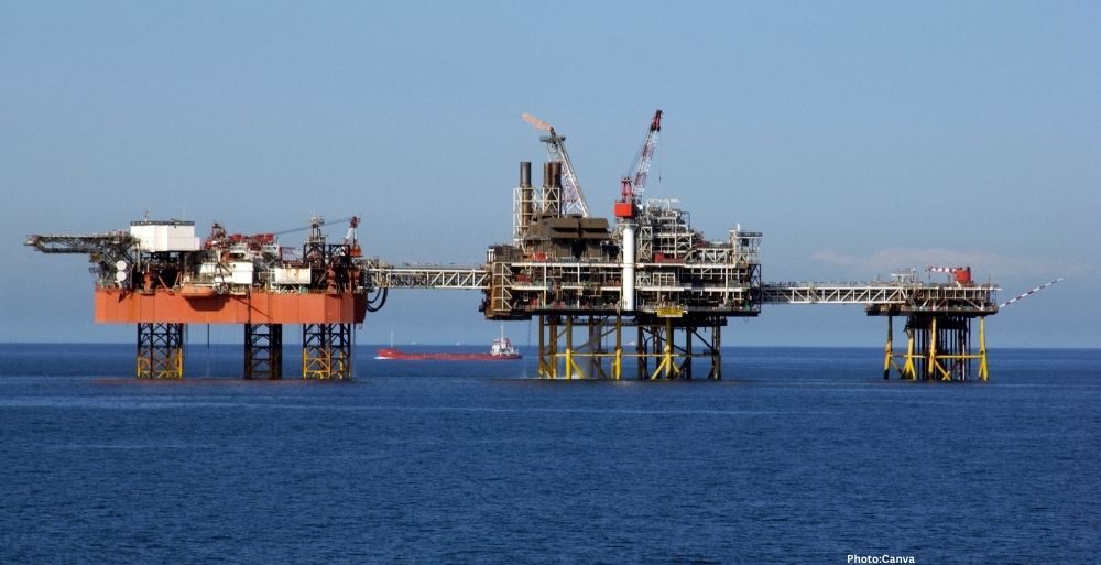 Feature and Cover The End of the Petroleum Era Why a Green Transition Could be the Ultimate Peace Treaty