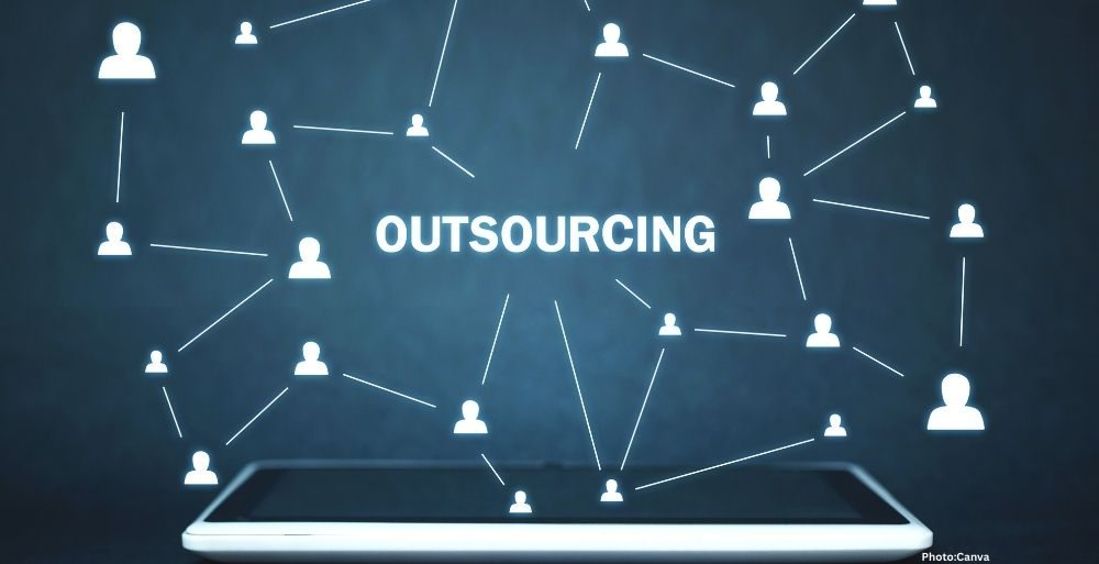 Feature and Cover The Privatization Pivot Can Outsourcing TSA Screeners Shield Aviation from Political Impasse