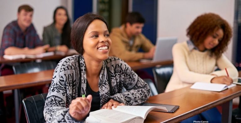 Feature and Cover The Territory Over the Map Why Curiosity Driven Learning Outperforms the Classroom in Problem Solving